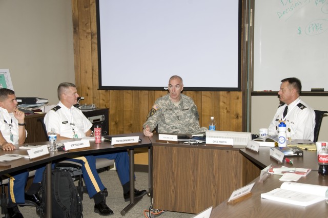 Army leadership discusses today&#039;s issues with Army War College students 