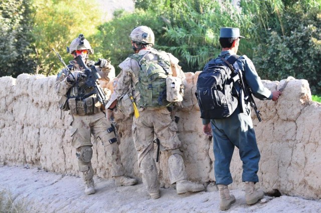 Canadian patrol in Panjwai'i 5