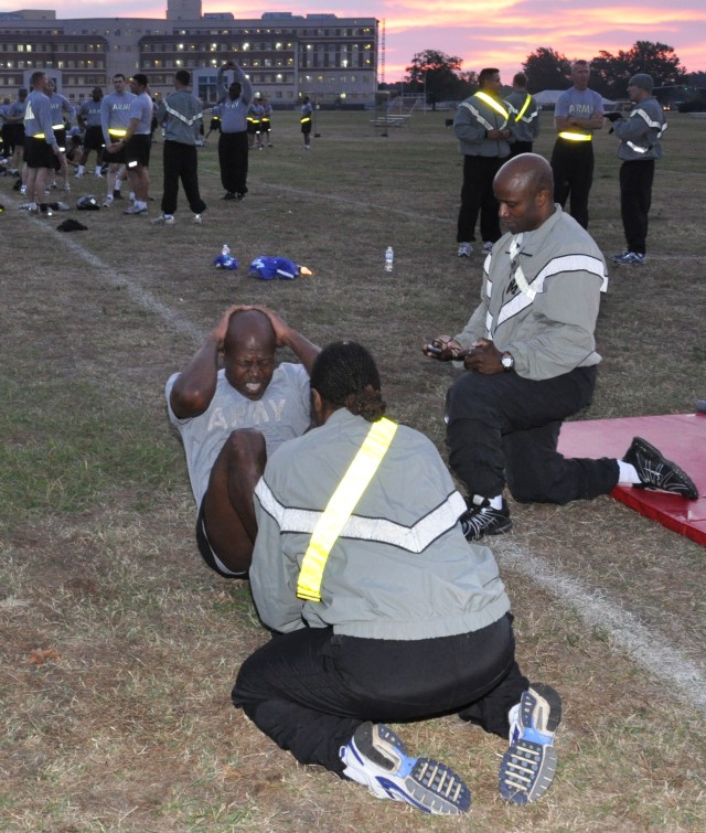 &quot;What Right Looks Like&quot; - NEW FORSCOM/USARC Battalion Conducts 1st PT Test
