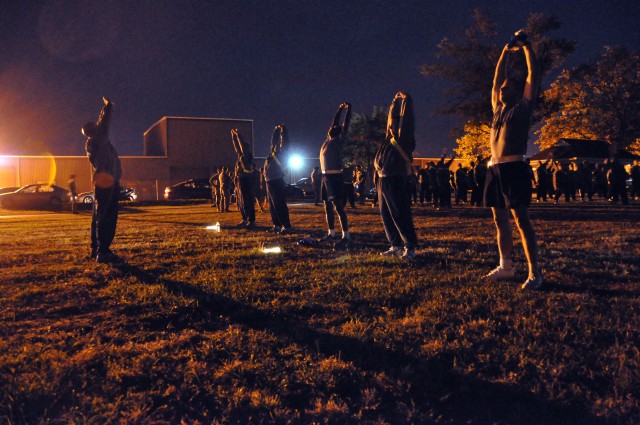 &quot;What Right Looks Like&quot; - NEW FORSCOM/USARC Battalion Conducts 1st PT Test