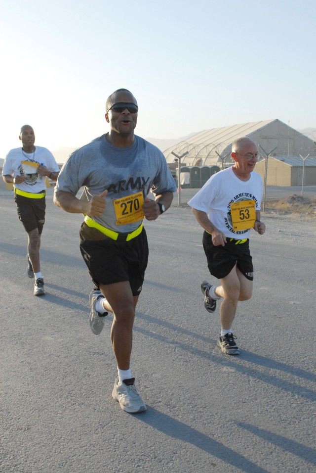 Deployed servicemembers, civilians compete in Army 10-Miler shadow run