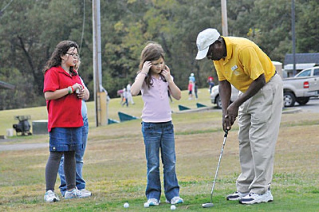 Children of Fort Campbell learn golf, life skills