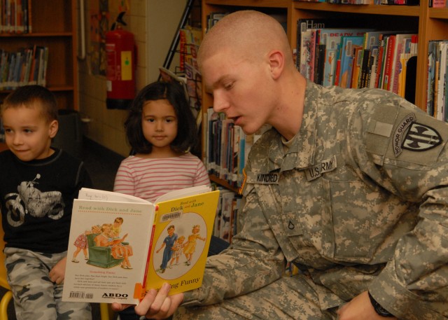 529th MP Soldiers bring laughter to the library