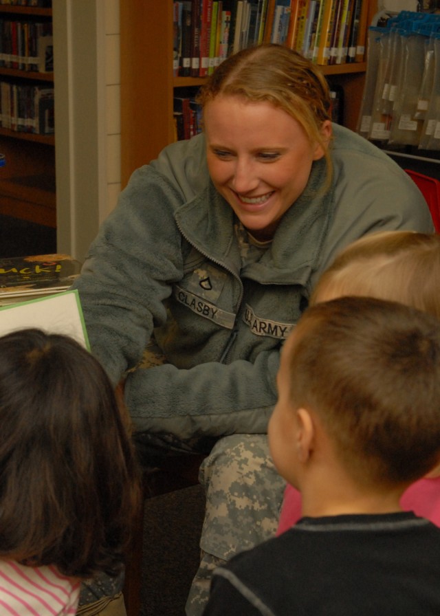 529th MP Soldiers bring laughter to the library