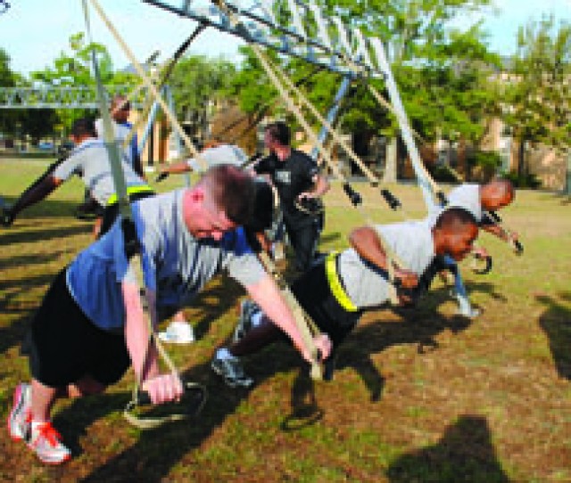 Red Cross donates TRX equipment to Fort Polk's WTU
