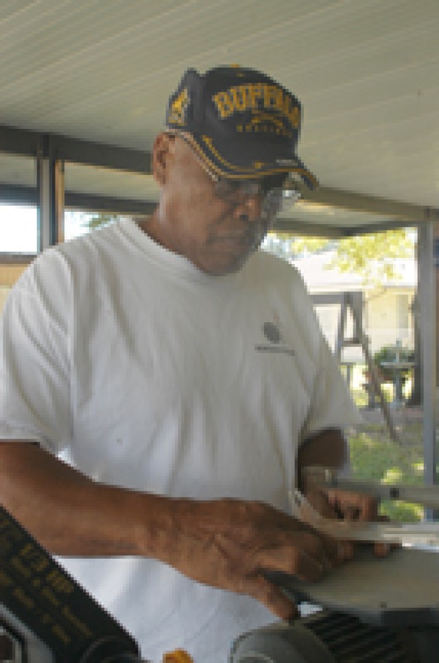 Vets share tales of valor, heartbreak at war