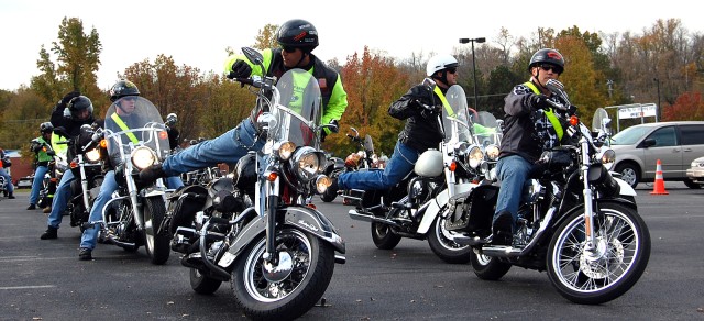 Motorcycle mentors lead autumn ride