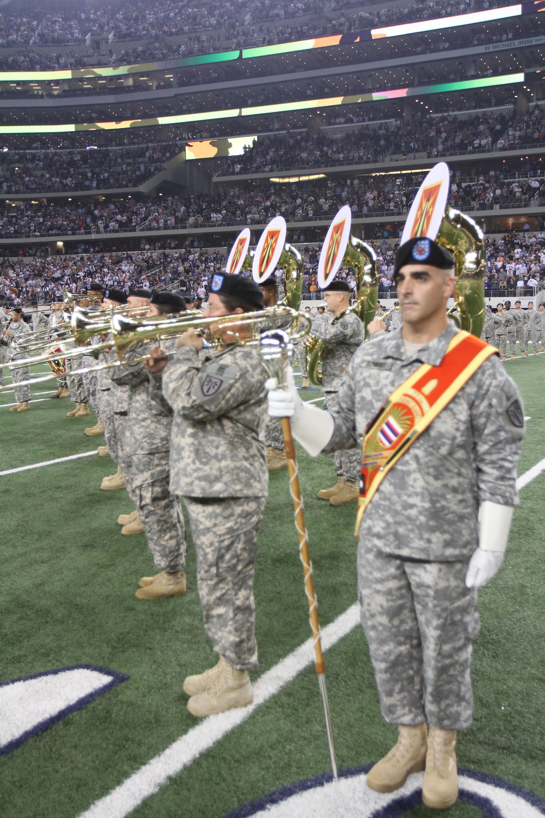 77th Army Band plays at Texas Rangers game, Article