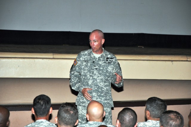 CAB commander briefs senior leaders