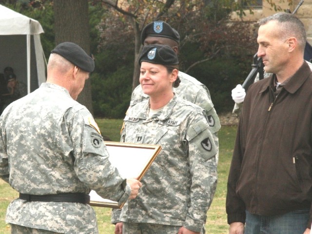 General welcomed, 10 Soldiers retire at Rock Island Arsenal