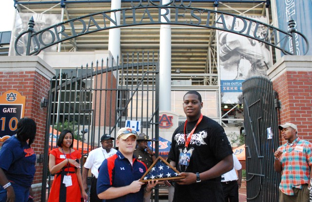 Sgt. Josiah Greene and Shon Coleman Meet at Auburn Football Game