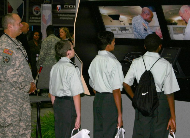 ASC Navigator draws visitors at AUSA