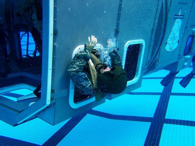 &#039;Lightning Horse&#039; pilots train with Dunker Heeds