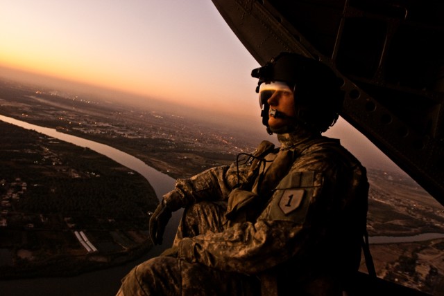 Black Hawk, Chinook teams fly over Baghdad