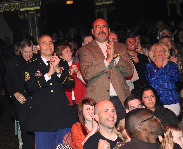Soldier Show raises audience from their seats at D.C.&#039;s Warner Theatre
