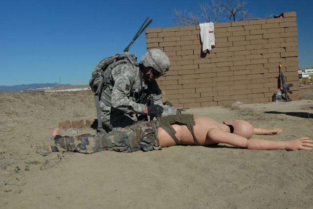 4th BCT Soldiers earn EIBs