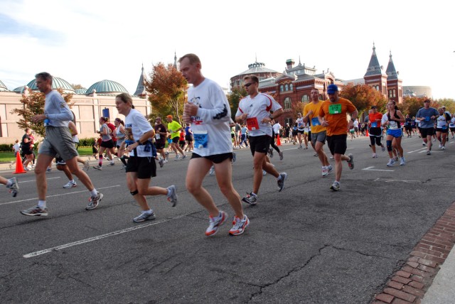 ARSOUTH, Brazilian partners strengthen relationship during Army Ten Miler