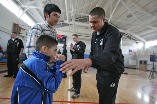 West Point Boxers host clinic in Detroit