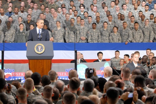 Obama honors Servicemembers on Veterans Day