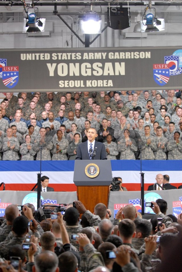 Obama honors Servicemembers on Veterans Day