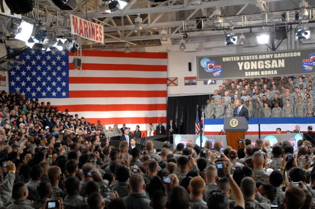 Obama honors Servicemembers on Veterans Day