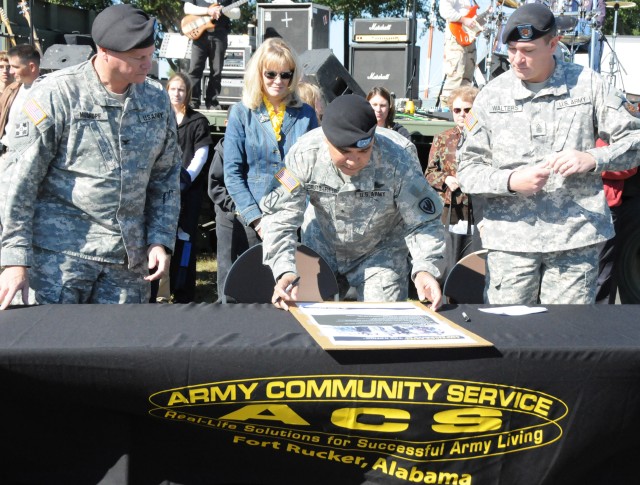 Fort Rucker, local communities, Families sign, celebrate covenants