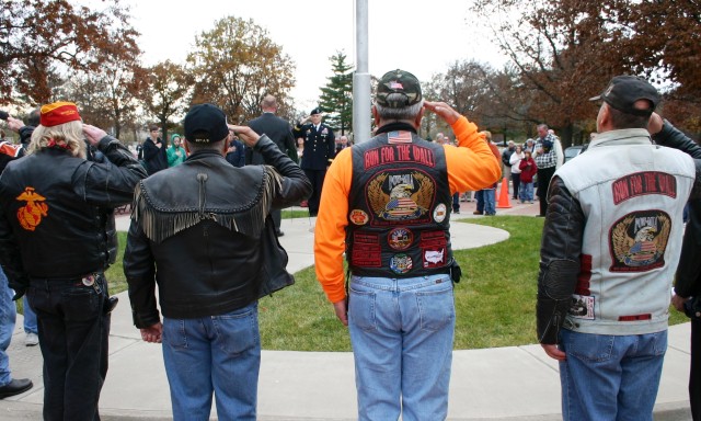 Army Sustainment Command Takes Part in Veterans Day Ceremonies