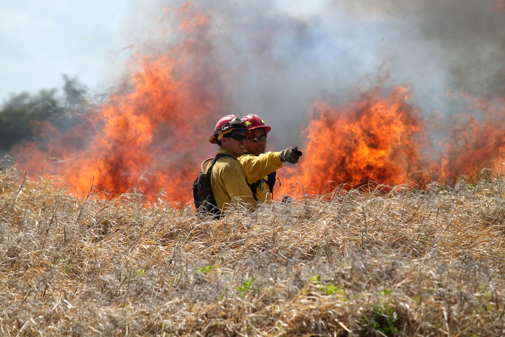 Army's Wildland Firefighters Fill Niche On Island | Article | The ...