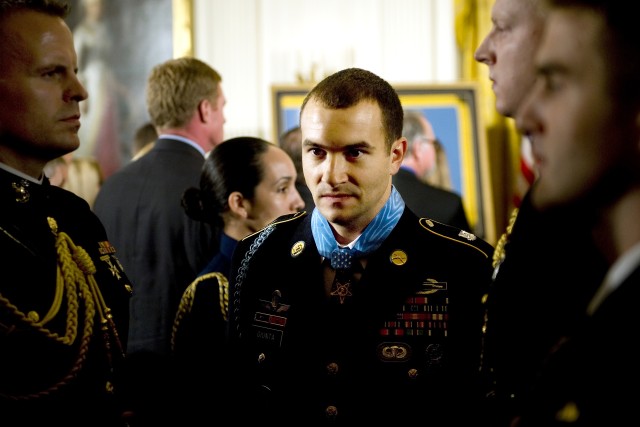 Medal of Honor presented to Staff Sgt. Salvatore Giunta