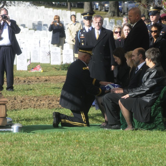 Sentinel laid to rest in Arlington National Cemetery