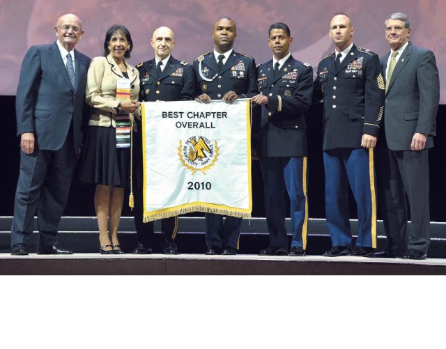 Aberdeen AUSA chapter receives 23 awards during annual convention