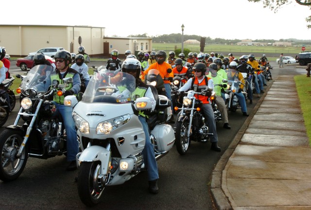 25th CAB participates in Veterans&#039; Day ride
