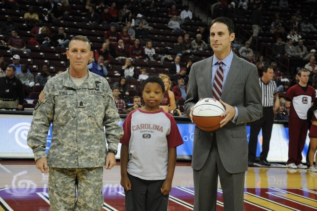 Gamecock basketball salutes military