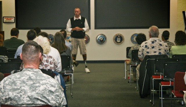 Double amputee speaks to ASC about leadership