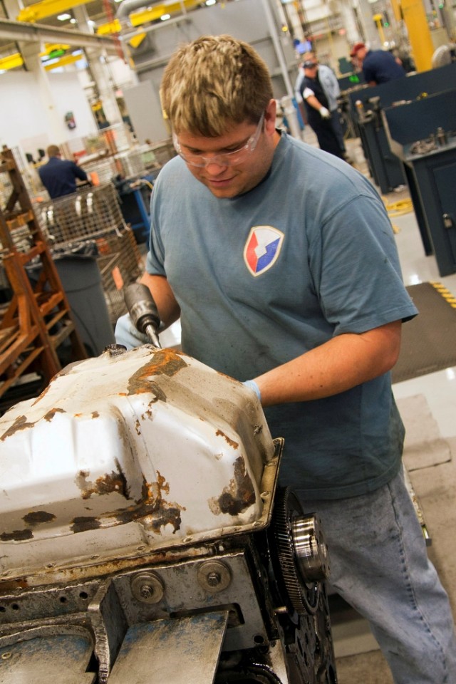 Anniston Army Depot, BAE sign direct sales contract