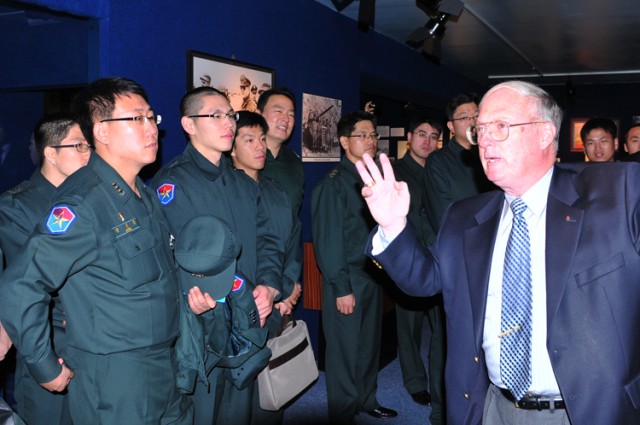 Korean, American chaplains share, compare ministries