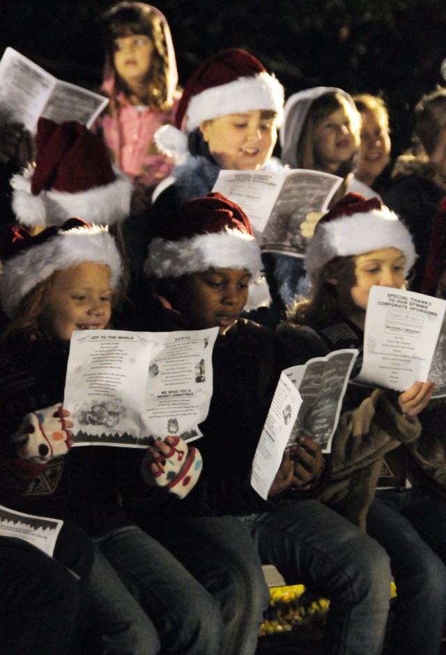 Fort Rucker Christmas kicks off with tree lighting Dec. 2