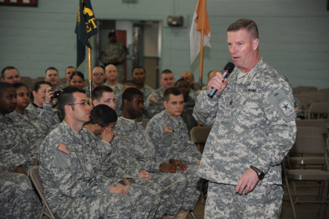 Sgt. Maj. of the Army visits Yongsan