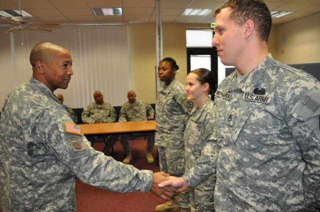 USAREUR CSM visits 18th Eng. Bde., recognizes engineers
