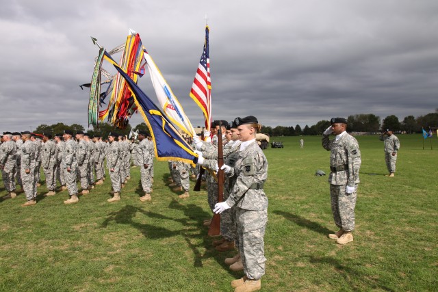 &#039;Dauntless&#039; Soldiers welcome new commanding general