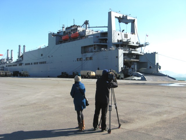 USNS Watson docks in Korea