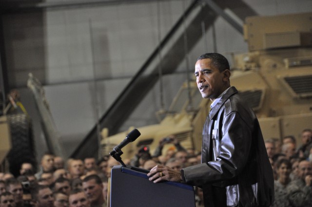 Obama visits U.S. troops in Afghanistan