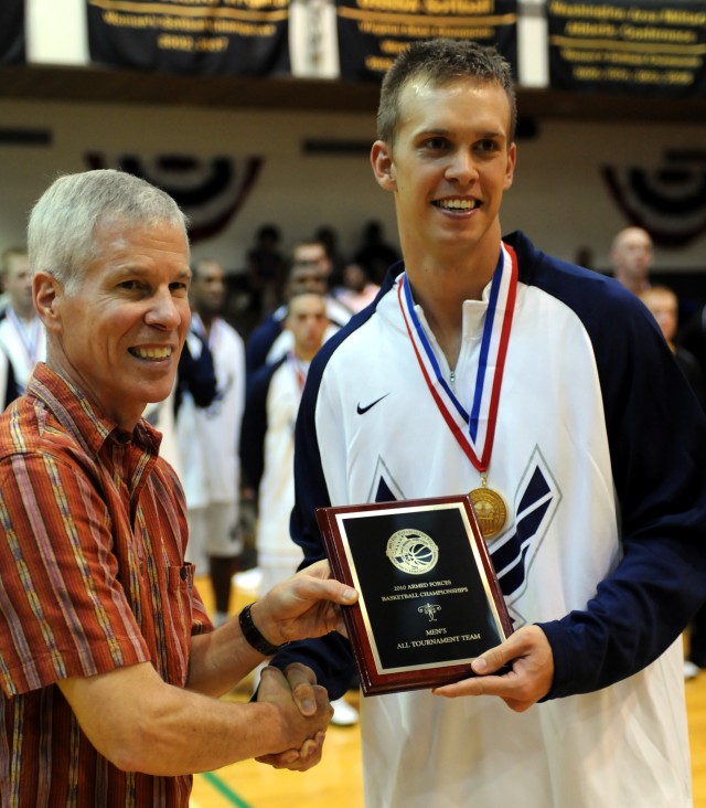 Six Soldiers help Team USA win SHAPE Basketball Championship