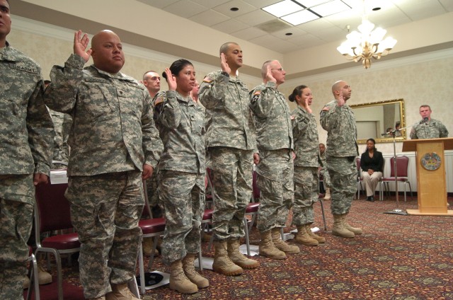 Blackhorse Soldiers become newest citizens