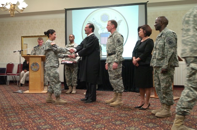 Blackhorse Soldiers become newest citizens