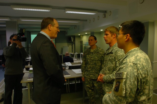 702nd EOD Soldiers part of training package presented by U.S. Ambassador to Estonia