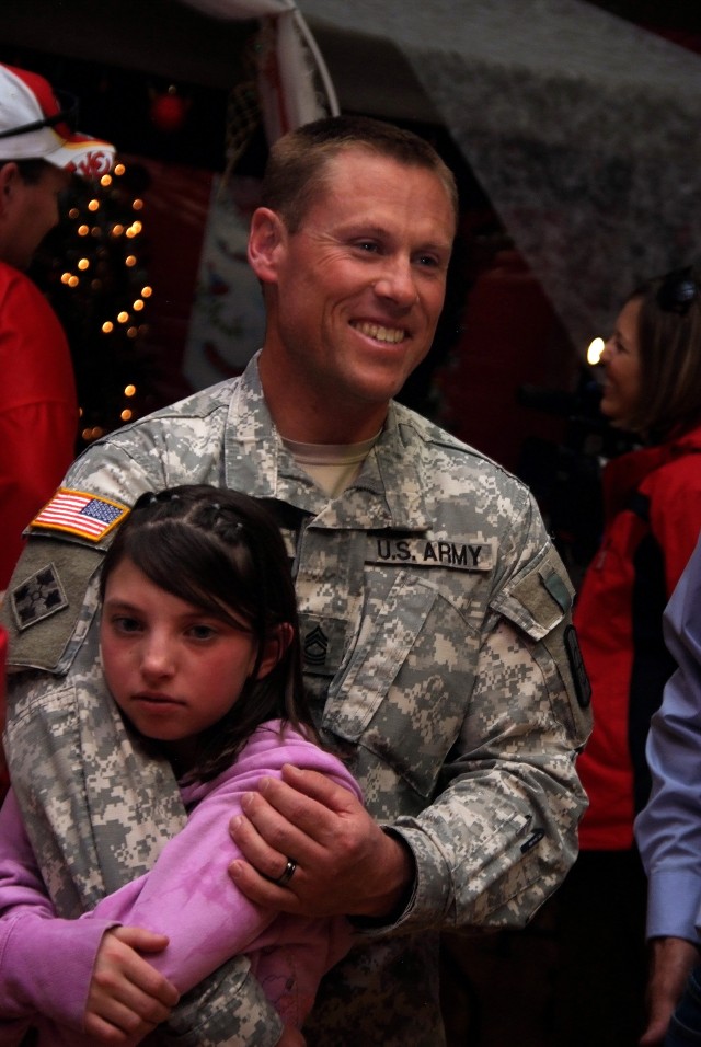 Fort Carson cheers combat engineers