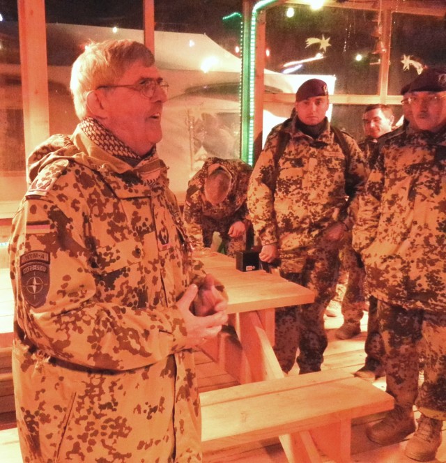 American general decorates German colonel in Afghanistan
