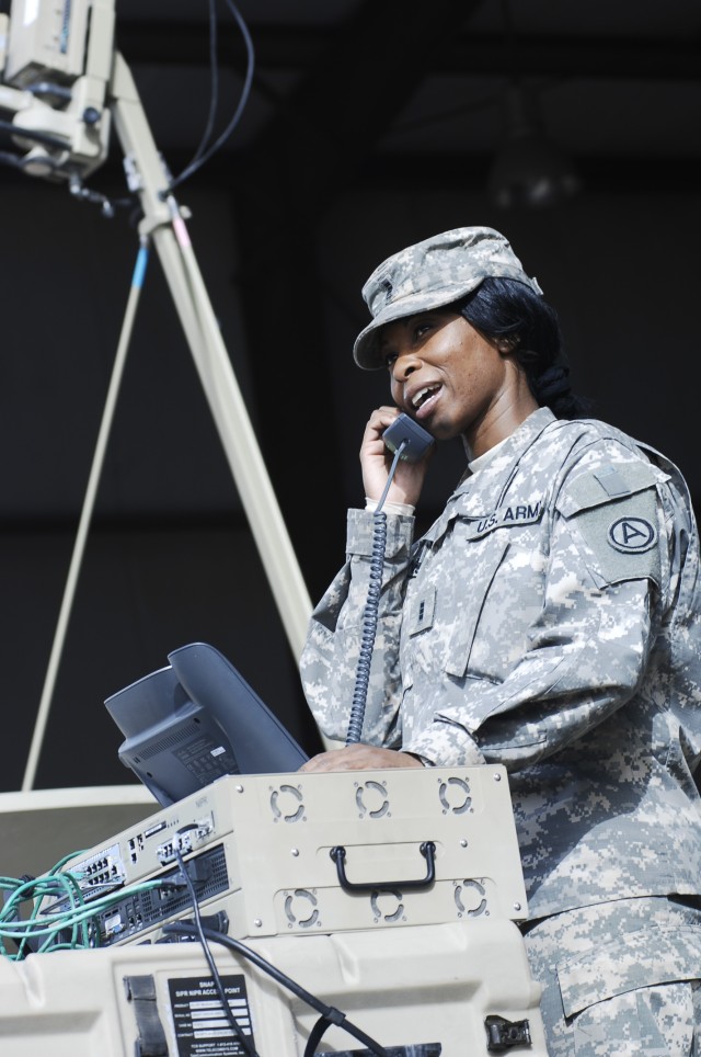 Satellite Communications 01 &lt;101218-A-0613R-010&gt;