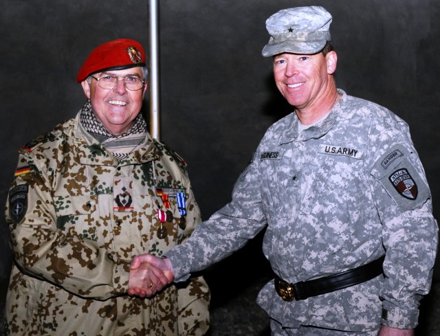 American general decorates German colonel in Afghanistan